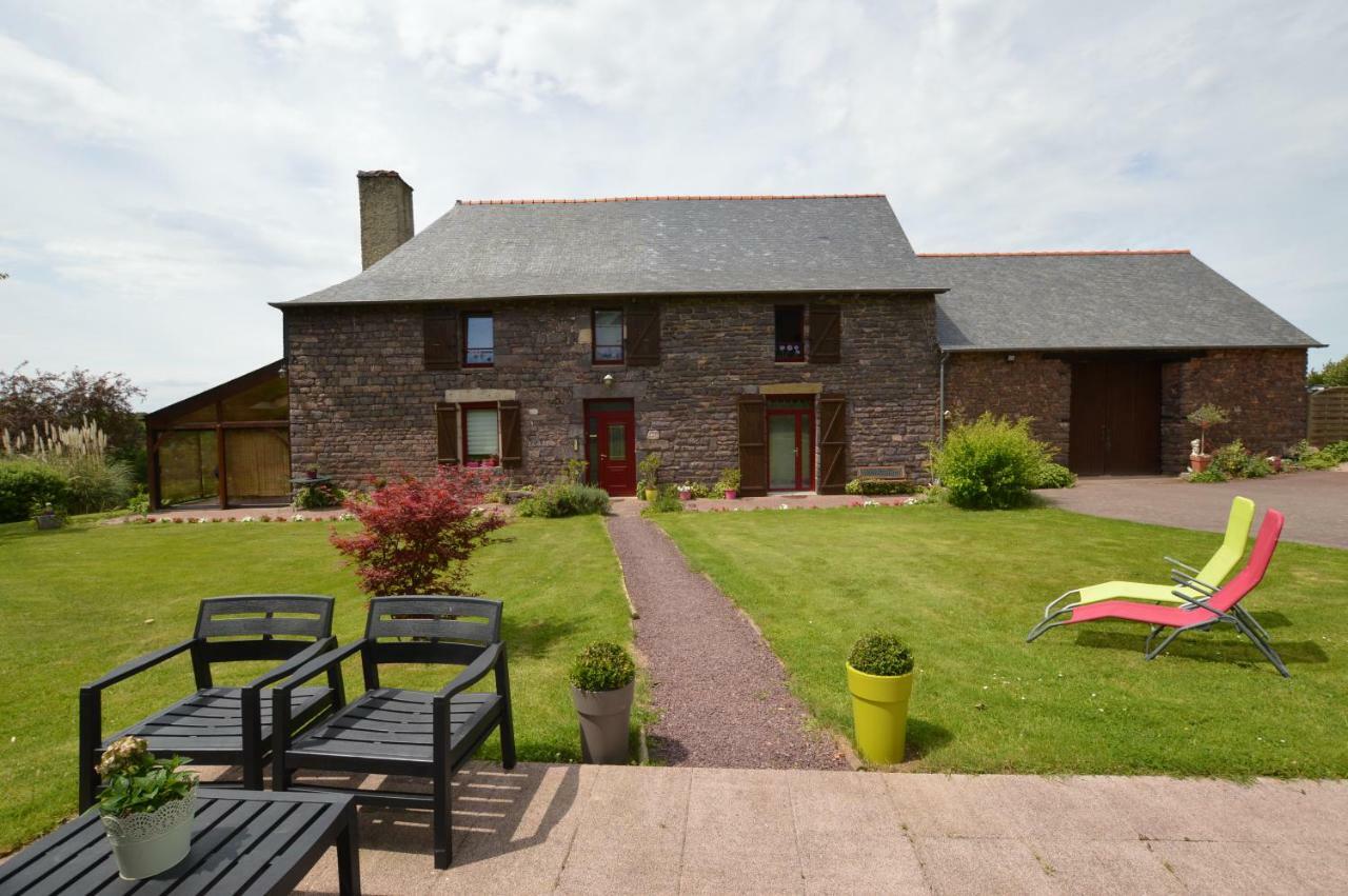 Chambres D'Hotes La Fontaine Garel Iffendic Exterior photo